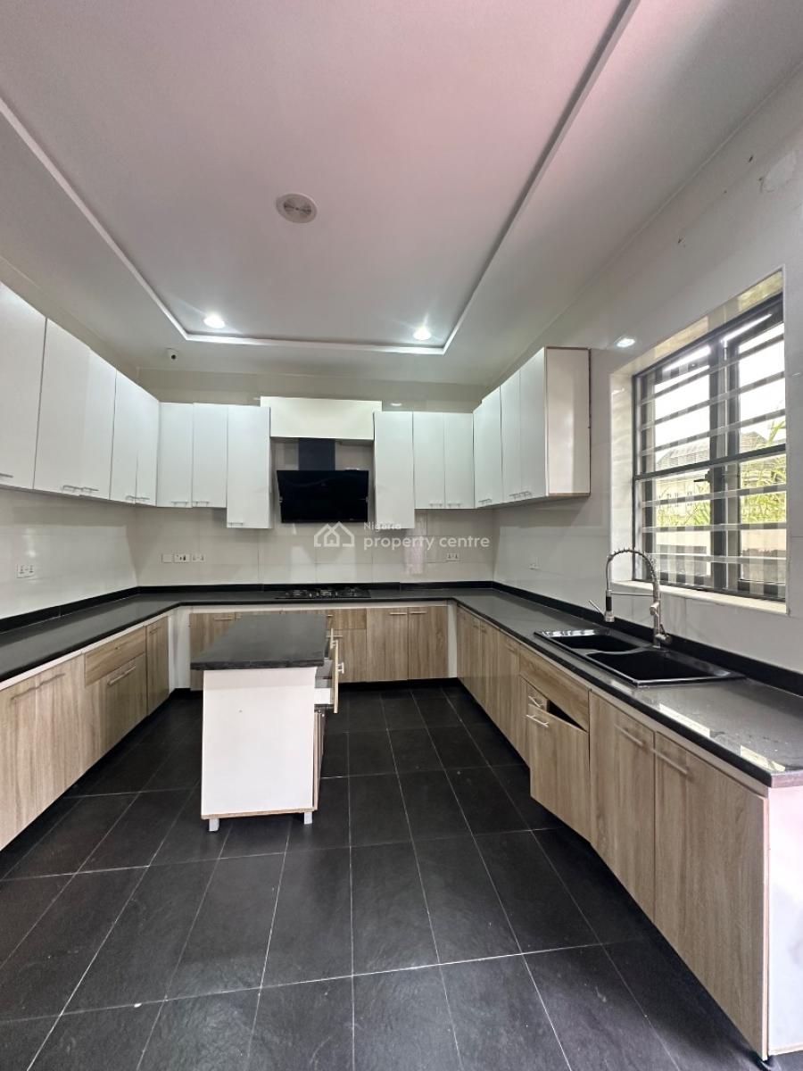 Spaciously Built 5 Bedroom Detached Duplex with Bq & Pool, Orchid, Lekki, Lagos, Detached Duplex for Sale