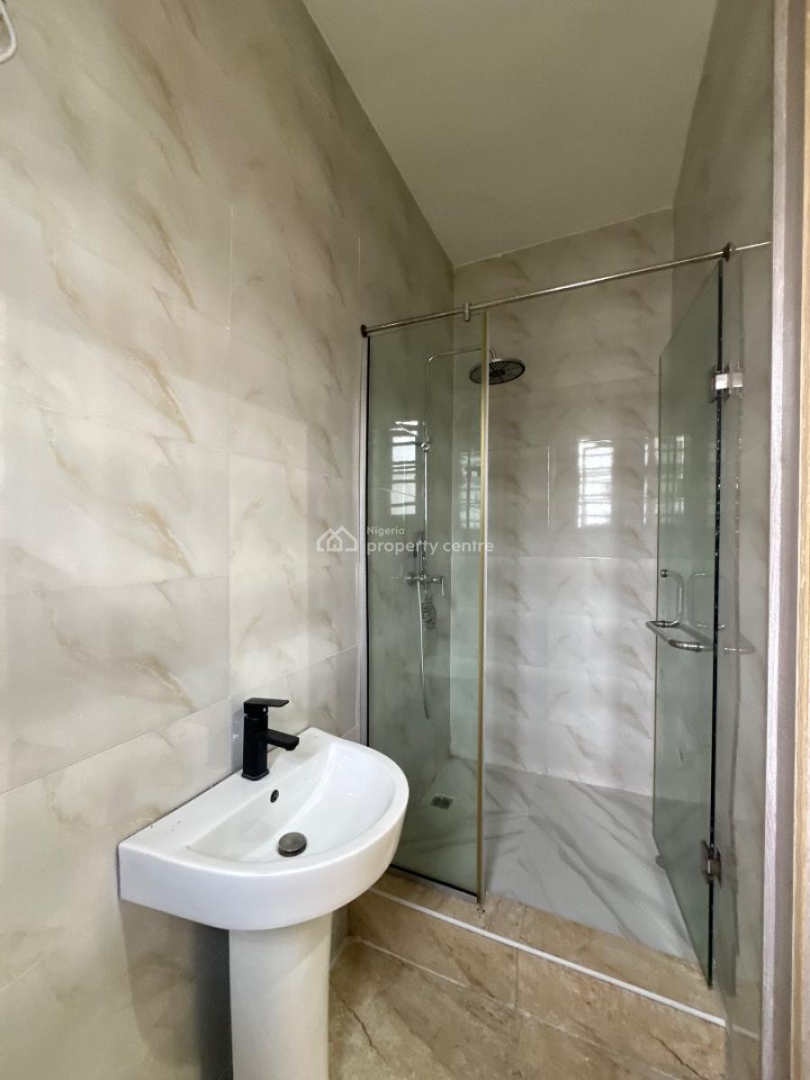 Spaciously Built 5 Bedroom Detached Duplex with Bq & Pool, Orchid, Lekki, Lagos, Detached Duplex for Sale