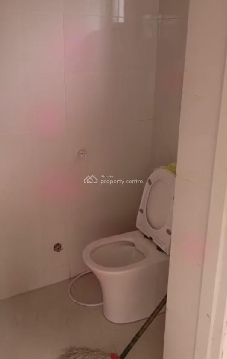 2bedroom Apartment Ensuite, Lekki Scheme 2, Ajah, Lagos, Flat / Apartment for Rent