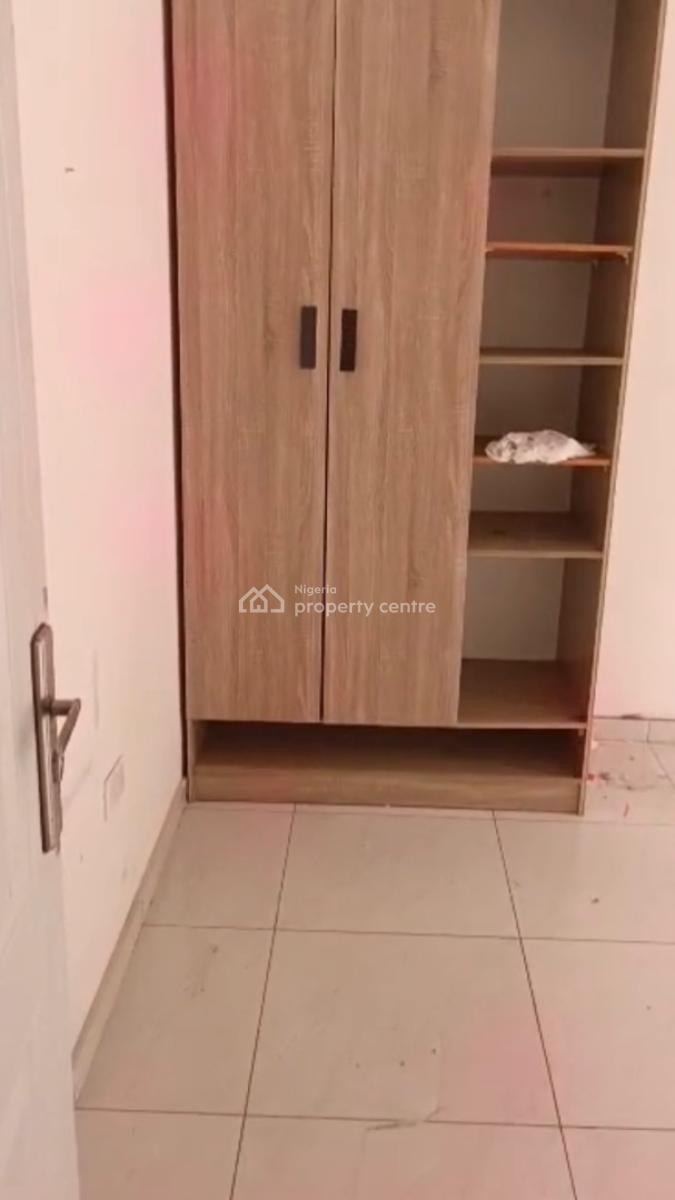 2bedroom Apartment Ensuite, Lekki Scheme 2, Ajah, Lagos, Flat / Apartment for Rent