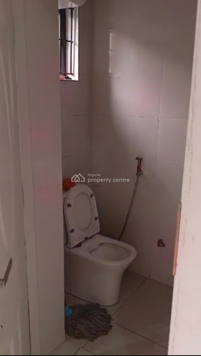 2bedroom Apartment Ensuite, Lekki Scheme 2, Ajah, Lagos, Flat / Apartment for Rent