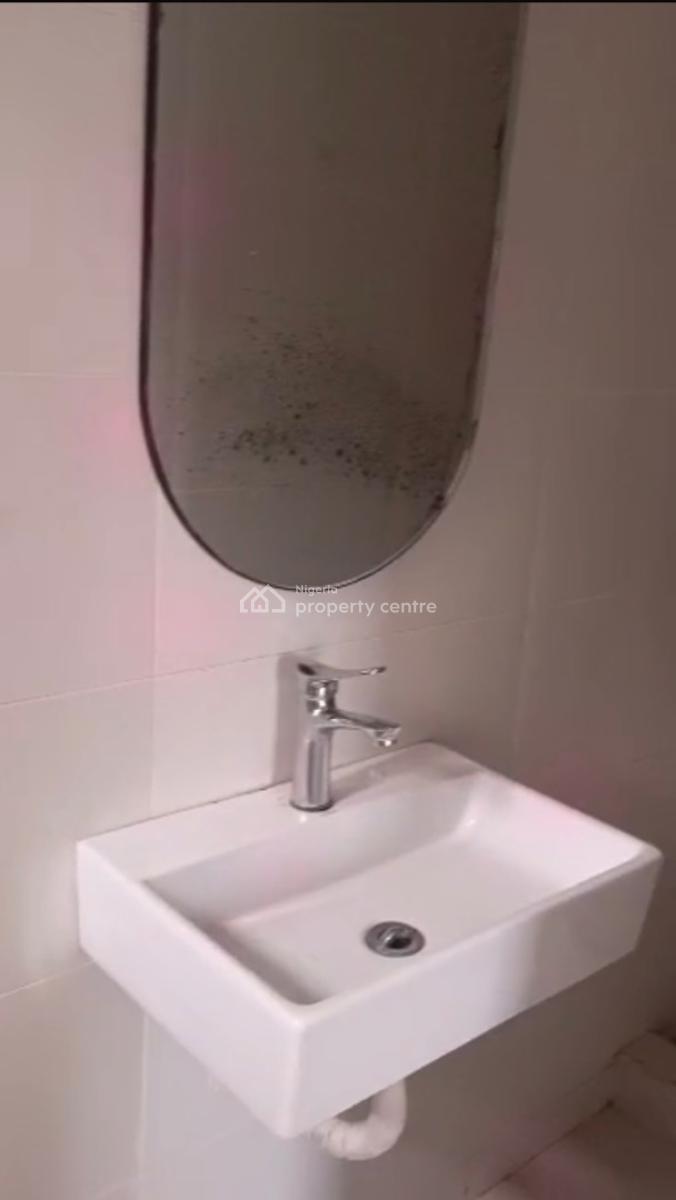 2bedroom Apartment Ensuite, Lekki Scheme 2, Ajah, Lagos, Flat / Apartment for Rent