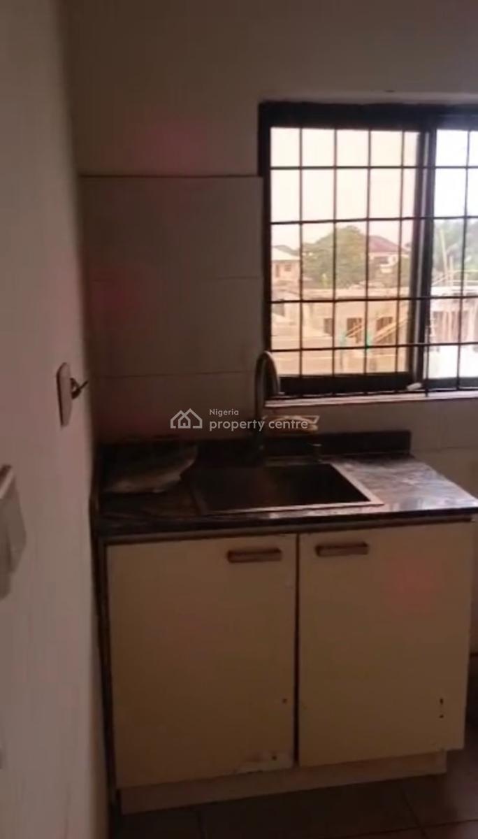 2bedroom Apartment Ensuite, Lekki Scheme 2, Ajah, Lagos, Flat / Apartment for Rent