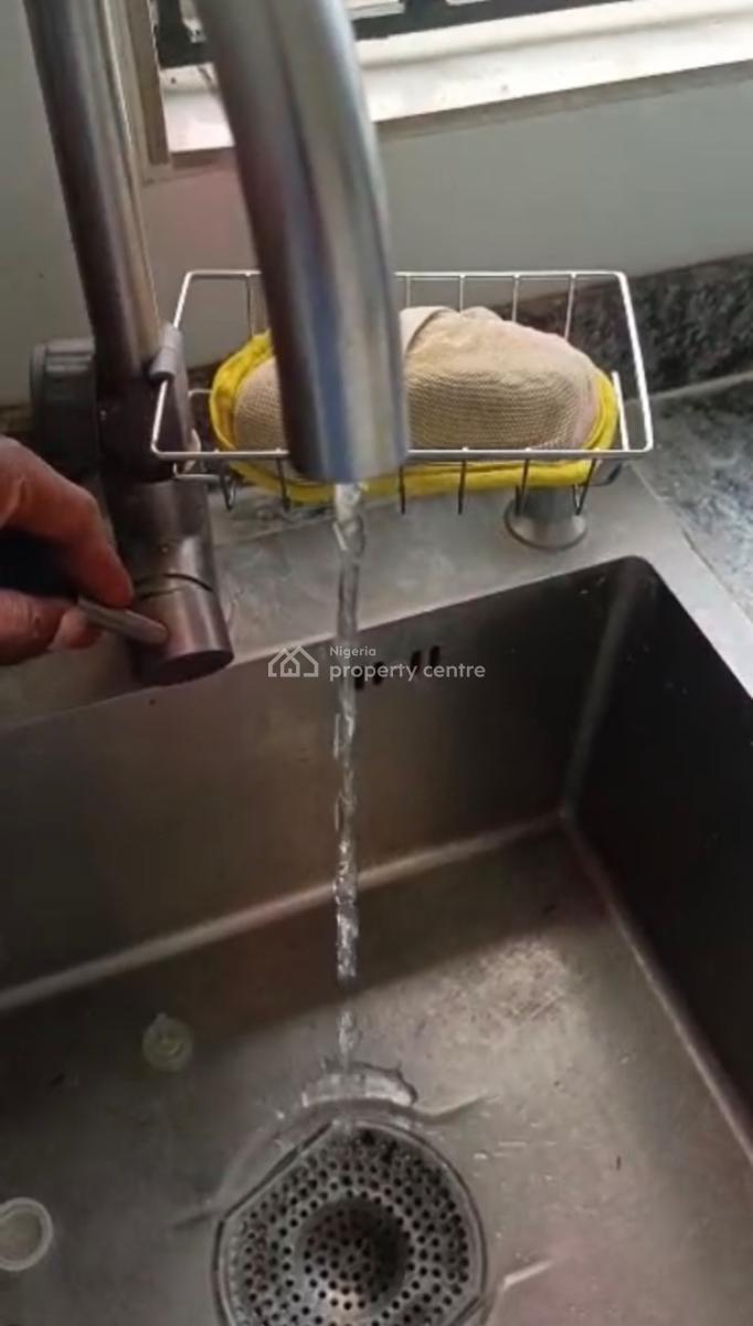 2bedroom Apartment Ensuite, Lekki Scheme 2, Ajah, Lagos, Flat / Apartment for Rent