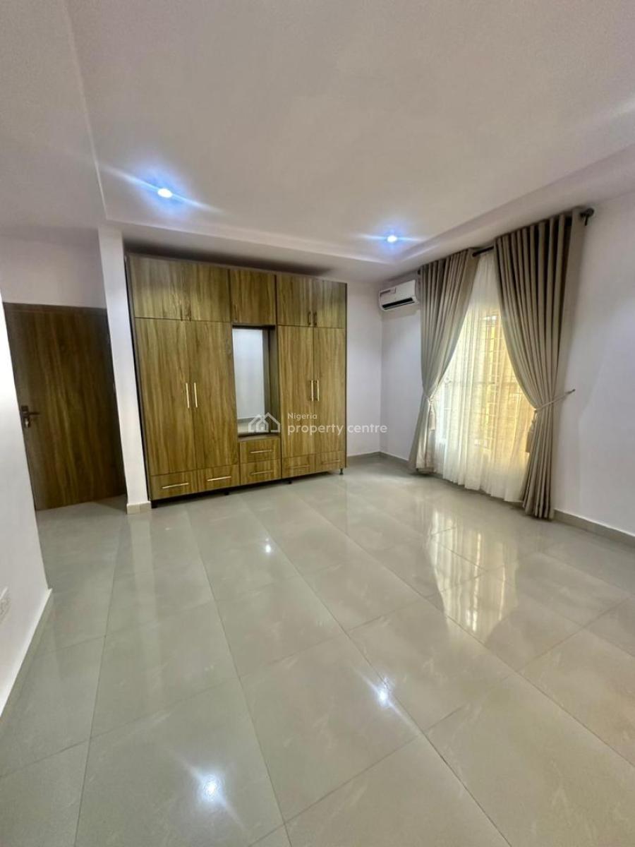 Well Maintained Fully Furnished Spacious 3 Bedroom Apartment with Bq, St Theresa  Estate, Oniru, Victoria Island (vi), Lagos, Block of Flats for Sale