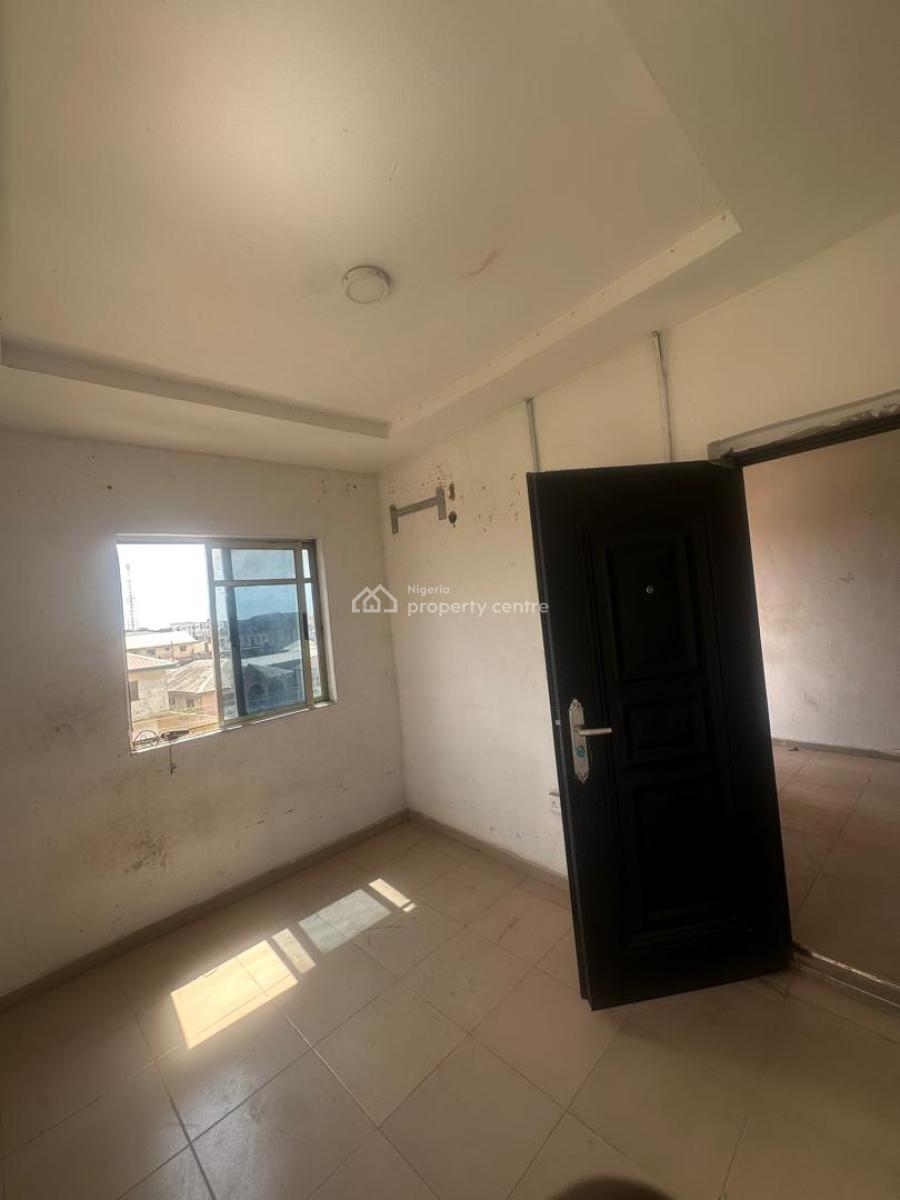 Nice Mini Flat Upstairs with Personal Balcony, Badore, Ajah, Lagos, Mini Flat (room and Parlour) for Rent