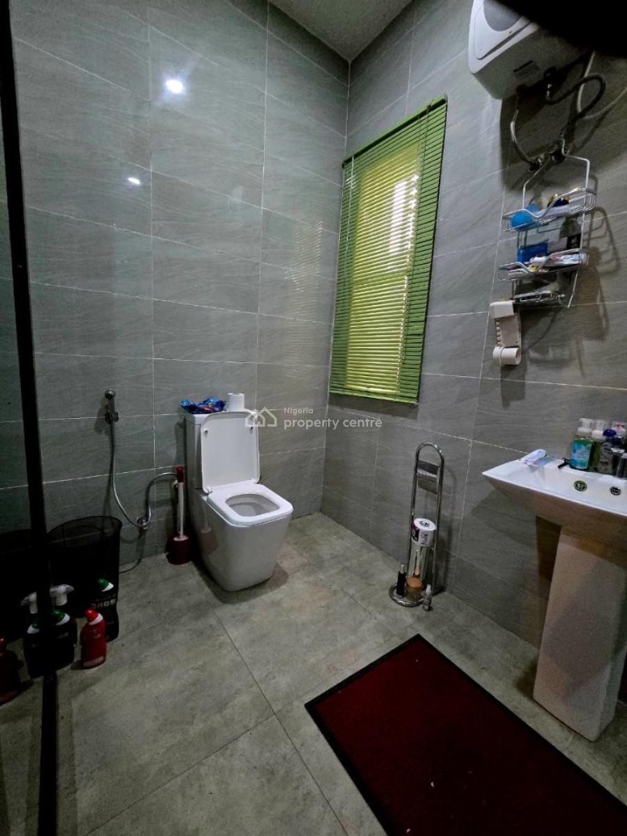 Furnished 2 Bedroom Upstairs Flat, Durosimi Etti/ Marwa, Lekki Phase 1, Lekki, Lagos, Flat / Apartment for Rent