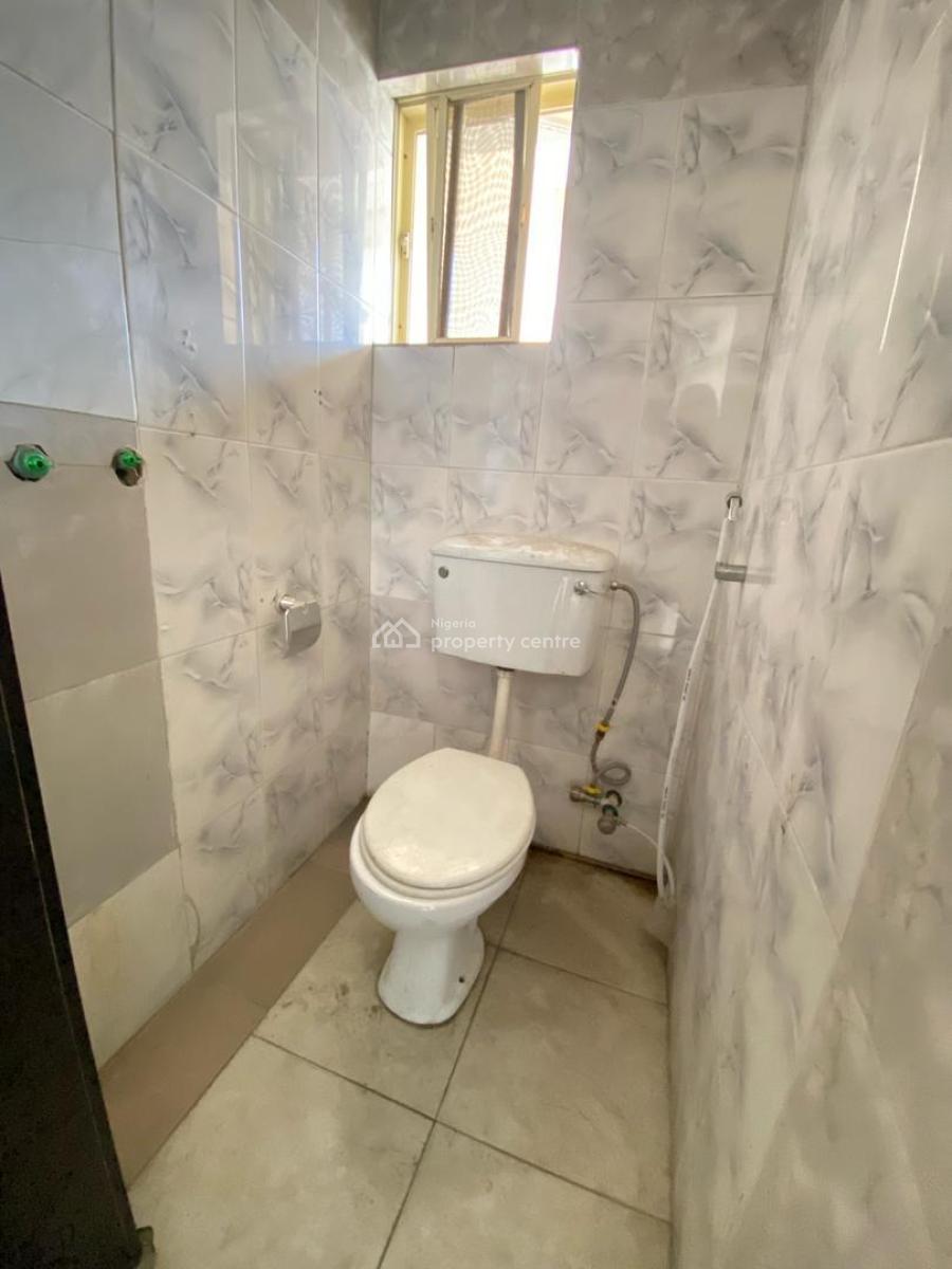 Standard 5 Bedroom Semi-detached House, Not Far From Petrocam, Lekki Phase 1, Lekki, Lagos, Semi-detached Duplex for Rent