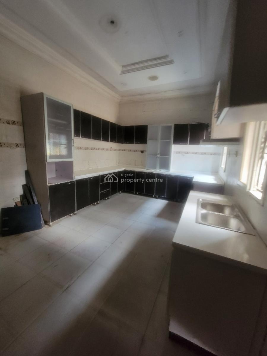 Spacious 5-bedroom Detached Duplex with a Bq and 2 Study Rooms, Lekki Phase 1, Lekki, Lagos, Detached Duplex for Rent