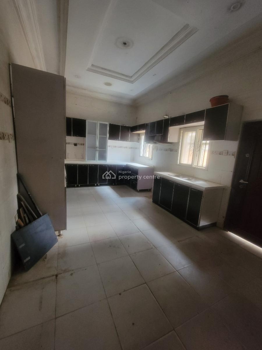 Spacious 5-bedroom Detached Duplex with a Bq and 2 Study Rooms, Lekki Phase 1, Lekki, Lagos, Detached Duplex for Rent