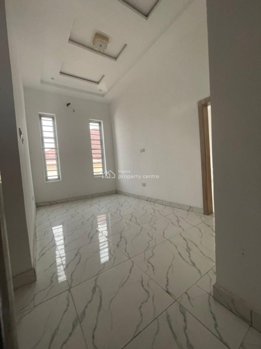 4 Bedroom Semi Detached with Bq, Ologolo, Lekki, Lagos, Semi-detached Duplex for Sale