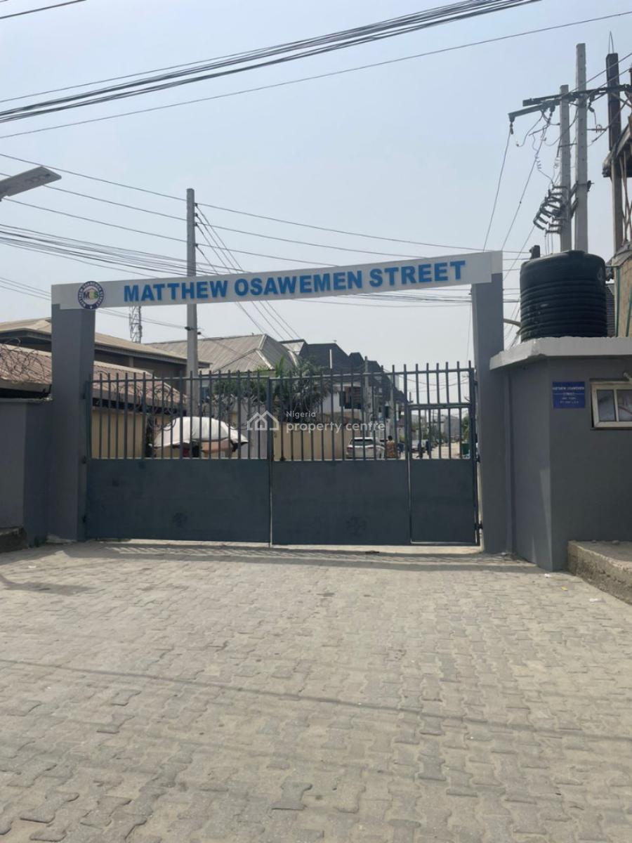 4 Bedroom Semi Detached with Bq, Ologolo, Lekki, Lagos, Semi-detached Duplex for Sale
