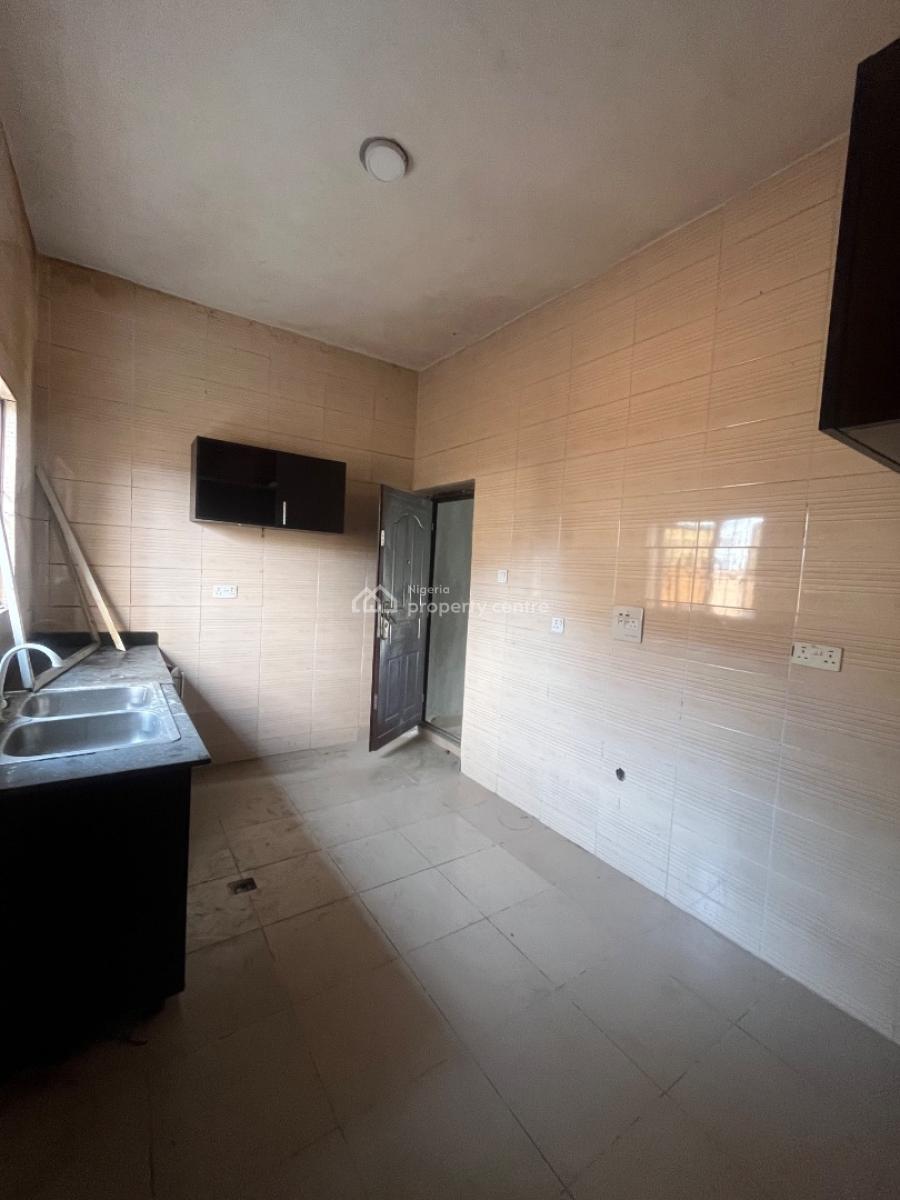 2 Bedroom Flat, Alasela Royal Estate, Ogombo, Ajah, Lagos, Flat / Apartment for Rent
