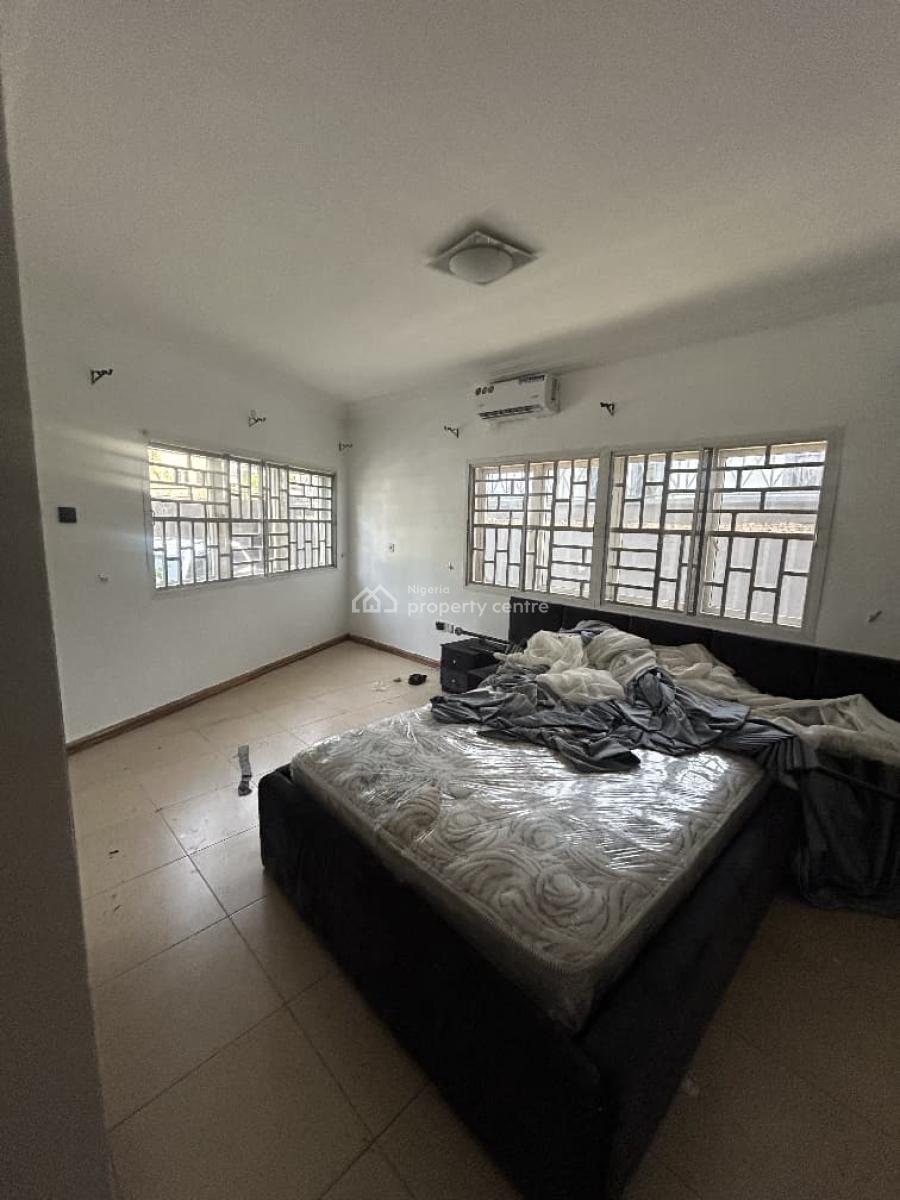 Lovely 4 Bedroom Semi-detached Duplex, Lekki Phase 1, Lekki Phase 1, Lekki, Lagos, Semi-detached Duplex for Rent