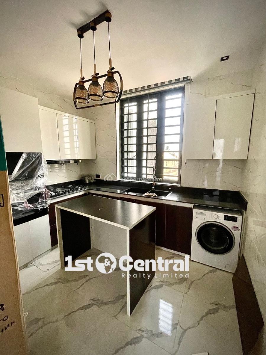 Fully Furnished 3 Bedrooms with 1 Bq Apartments, Lekki Phase 1, Lekki, Lagos, Flat / Apartment for Rent