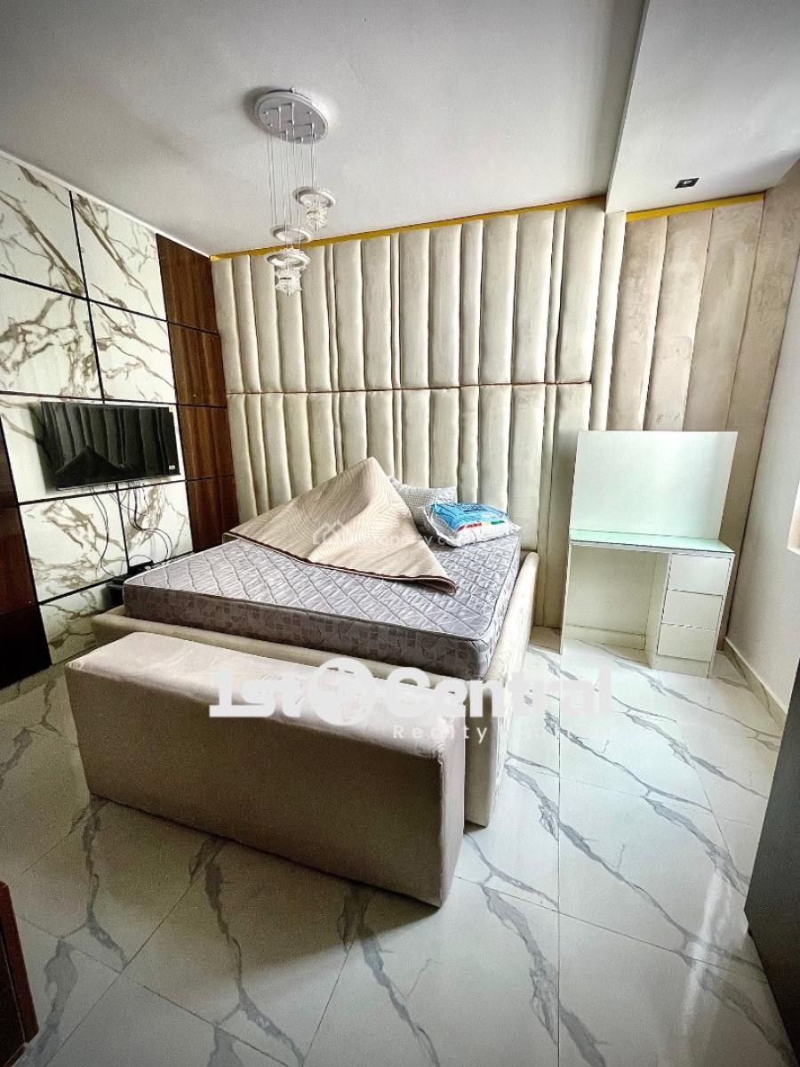 Fully Furnished 3 Bedrooms with 1 Bq Apartments, Lekki Phase 1, Lekki, Lagos, Flat / Apartment for Rent