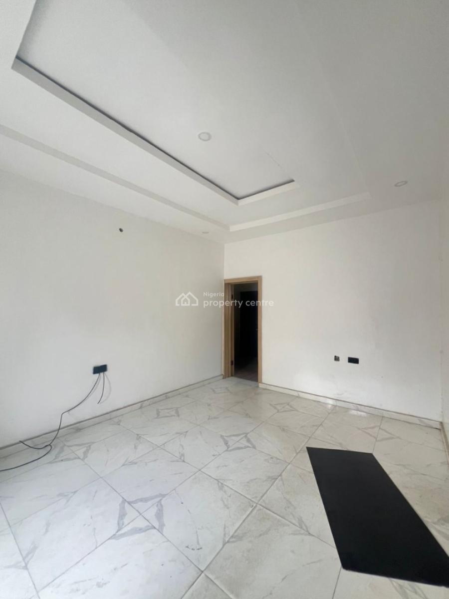 Lovely  3 Bedroom Apartment Upstairs, Ajah , Lekki, Ajah, Lagos, Flat / Apartment for Rent