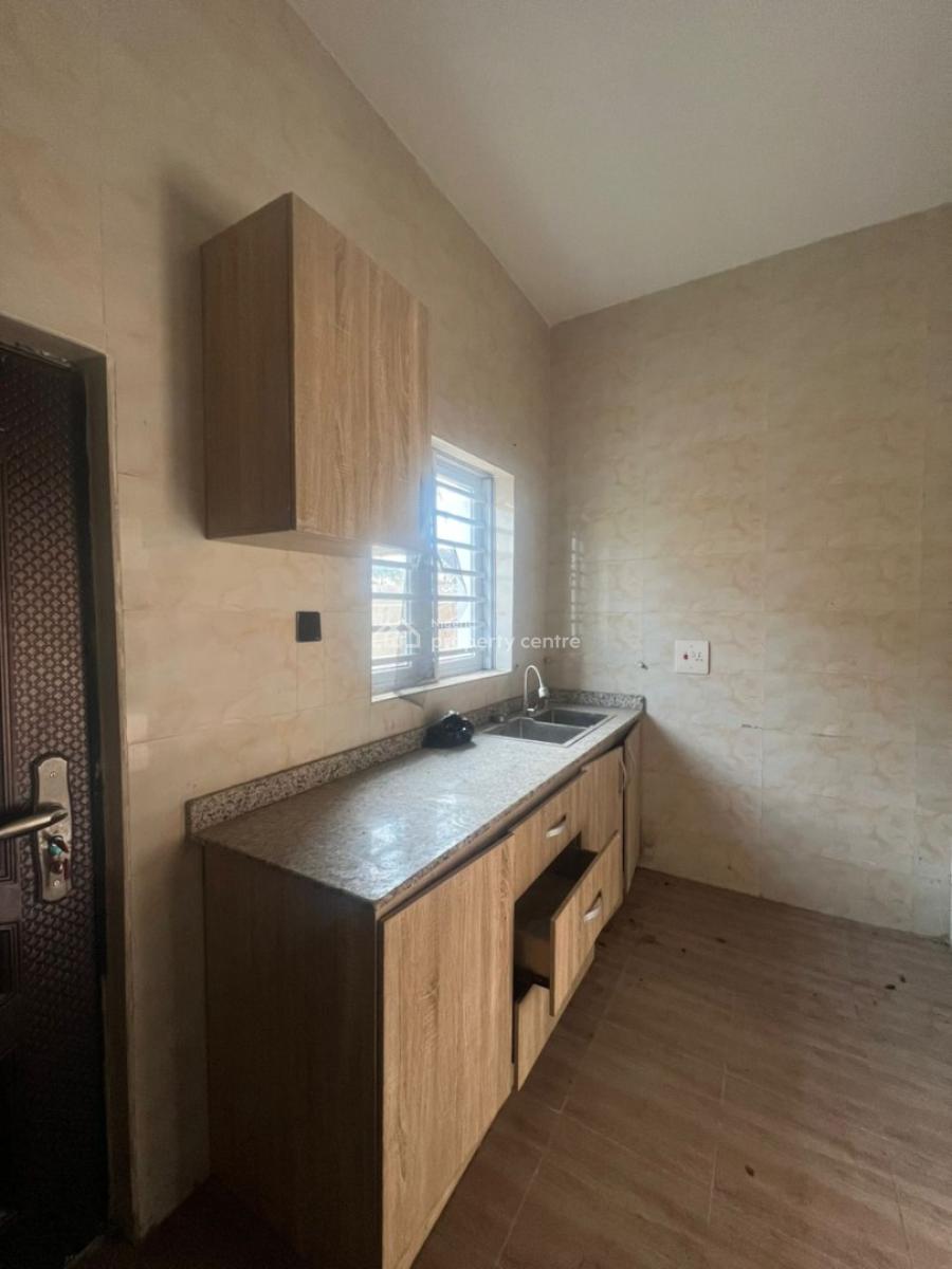 Lovely  3 Bedroom Apartment Upstairs, Ajah , Lekki, Ajah, Lagos, Flat / Apartment for Rent