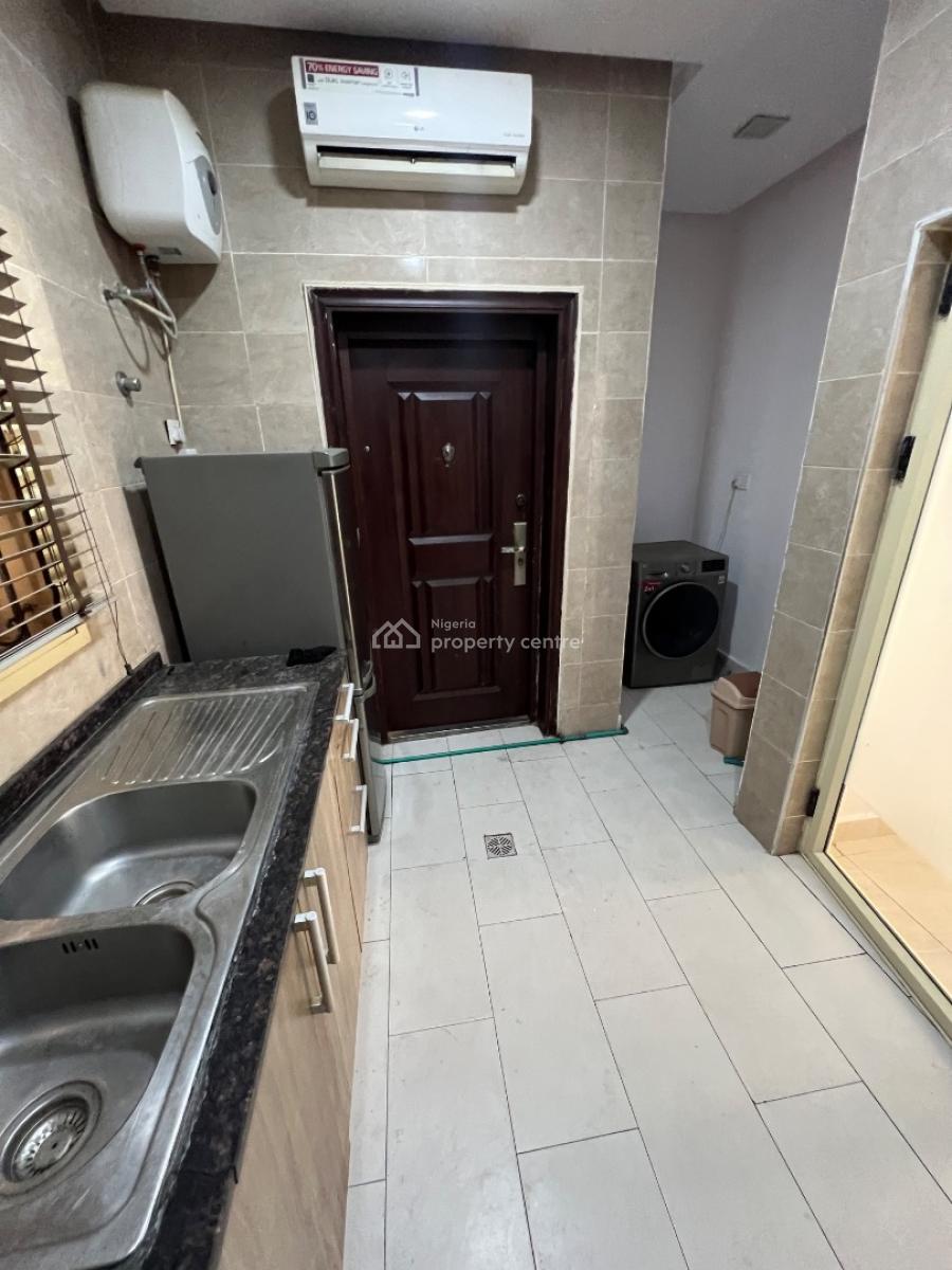 Serviced and Fully Fitted Two Bedroom Apartment, Lekki Phase 1, Lekki, Lagos, Flat / Apartment for Rent