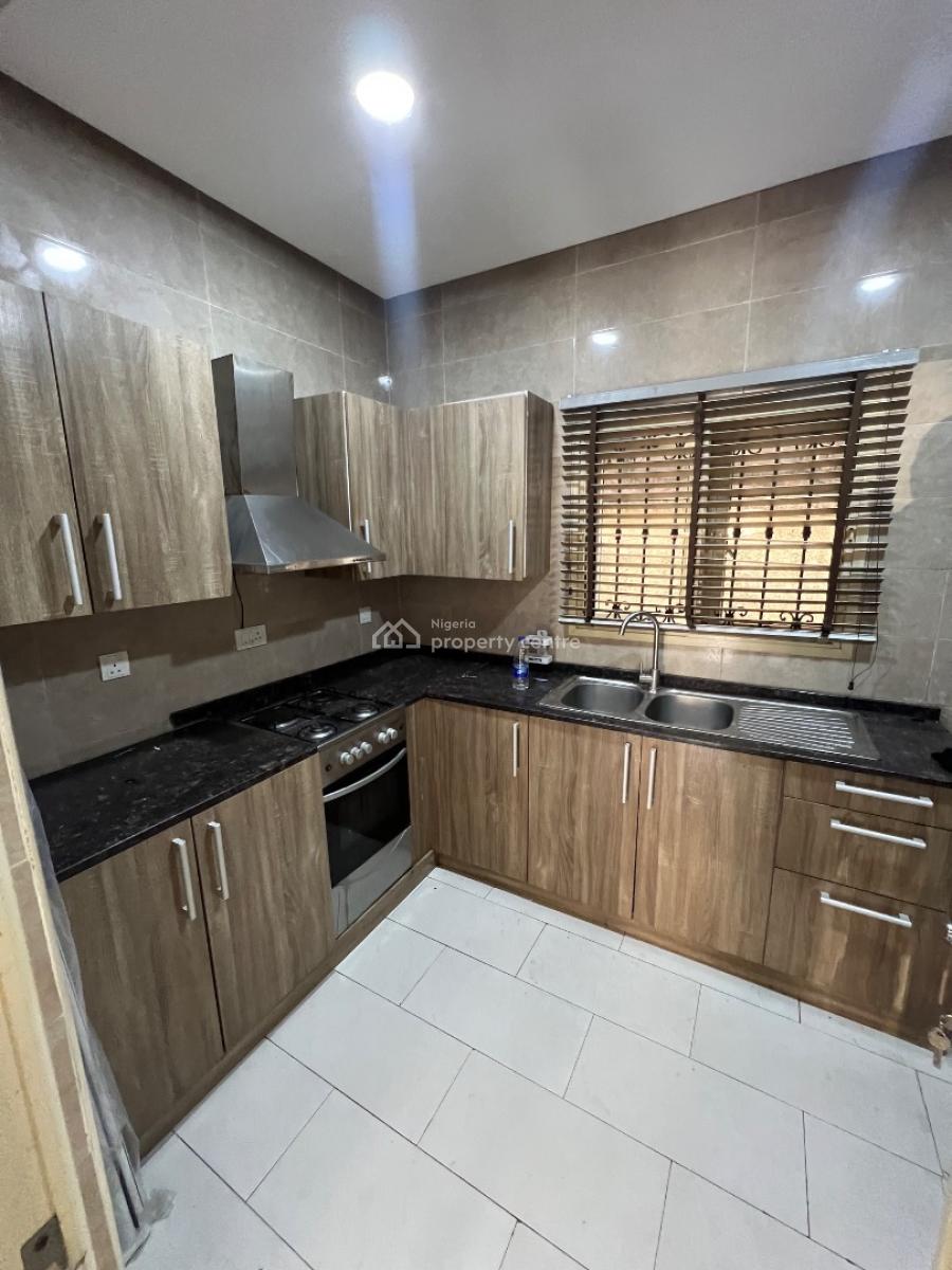Serviced and Fully Fitted Two Bedroom Apartment, Lekki Phase 1, Lekki, Lagos, Flat / Apartment for Rent