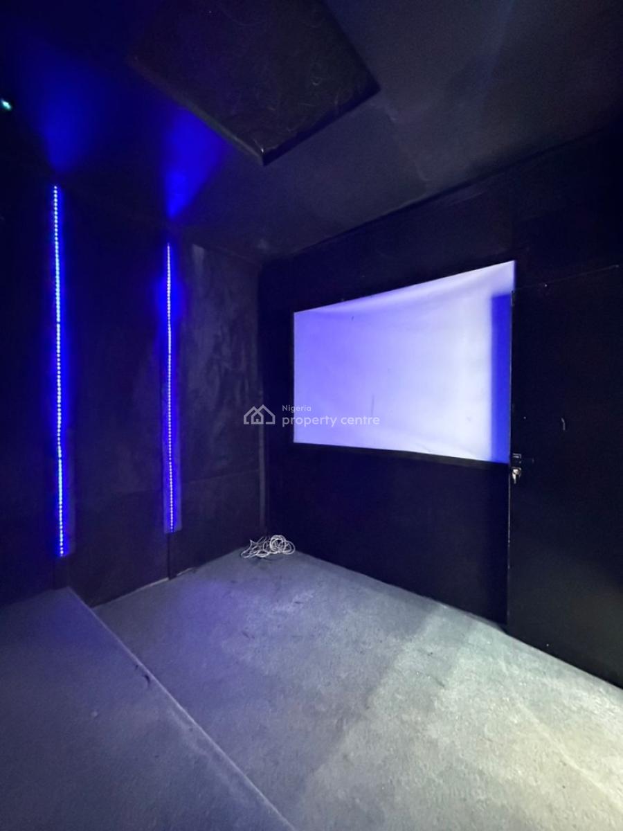 Good Deal High-end 5 Bedroom Detached with Pool & Bq, Ikota, Lekki, Lagos, Detached Duplex for Sale