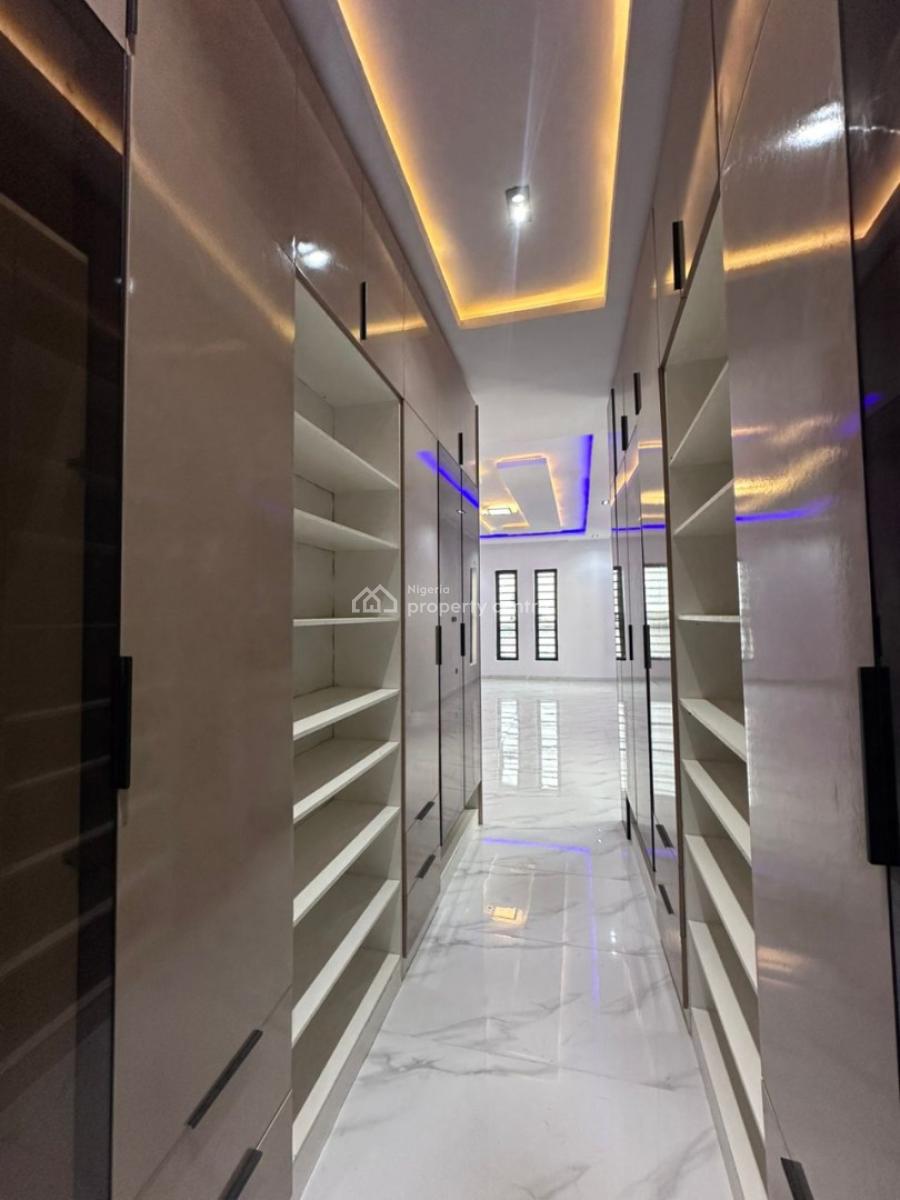 Good Deal High-end 5 Bedroom Detached with Pool & Bq, Ikota, Lekki, Lagos, Detached Duplex for Sale