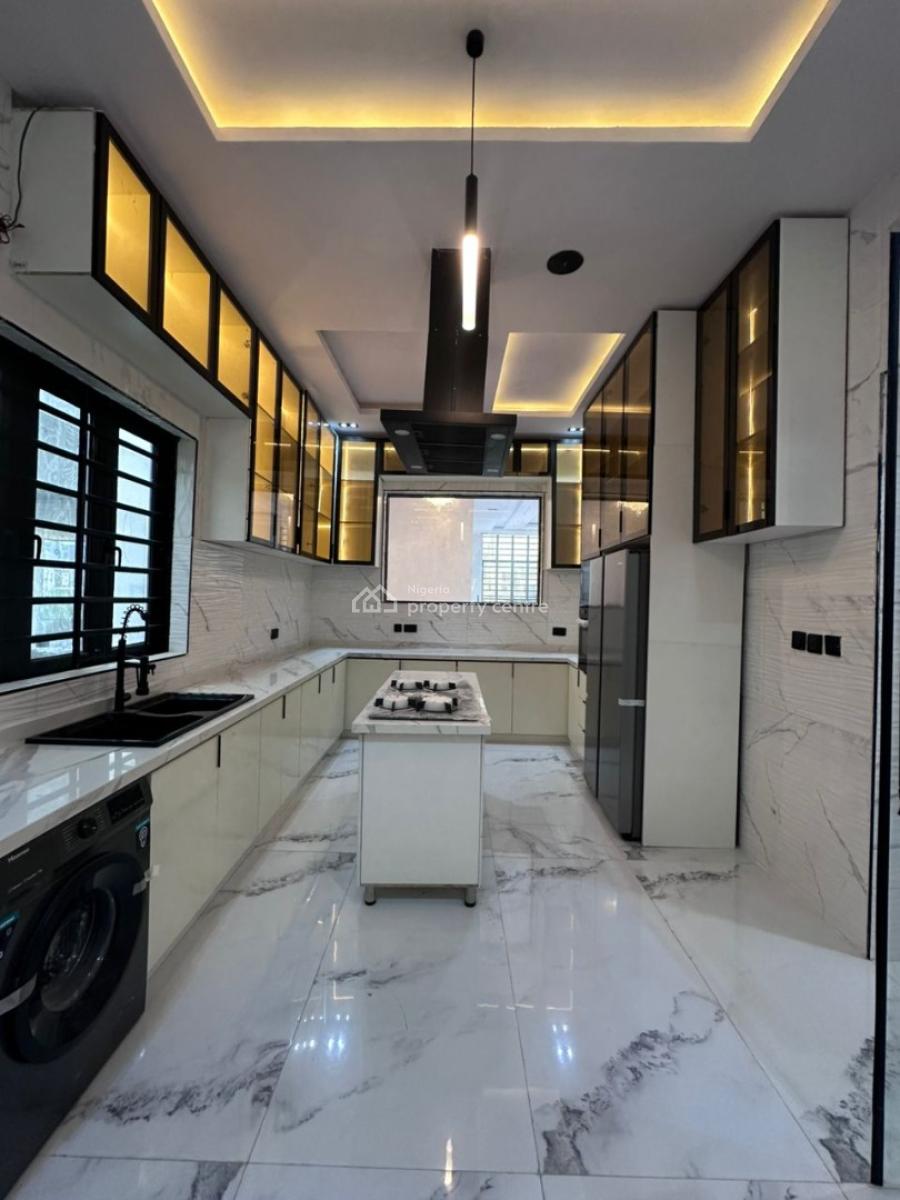 Good Deal High-end 5 Bedroom Detached with Pool & Bq, Ikota, Lekki, Lagos, Detached Duplex for Sale