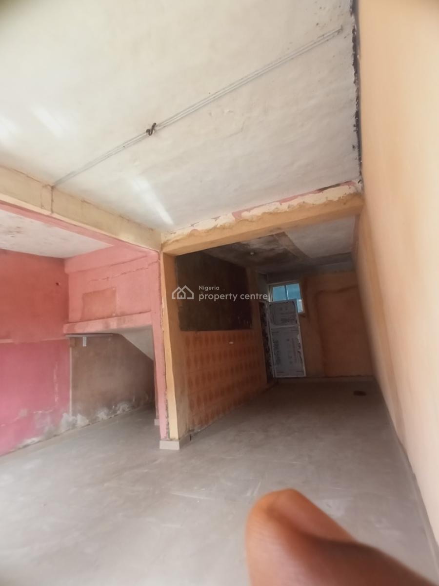 a Standard Warehouse on The Ground Floor, Facing The Road Is Availabl, Off Oworo Road, Oworonshoki, Kosofe, Lagos, Warehouse for Rent