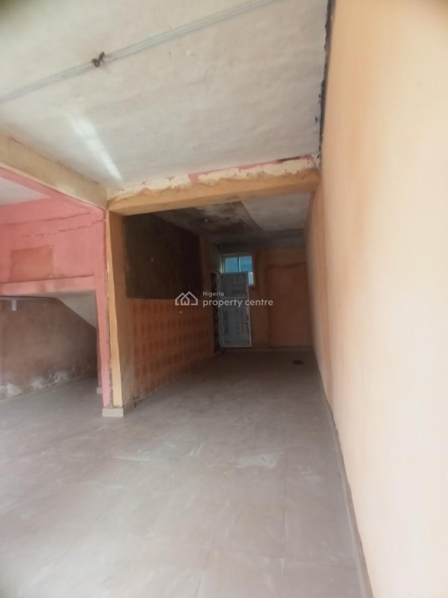 a Standard Warehouse on The Ground Floor, Facing The Road Is Availabl, Off Oworo Road, Oworonshoki, Kosofe, Lagos, Warehouse for Rent