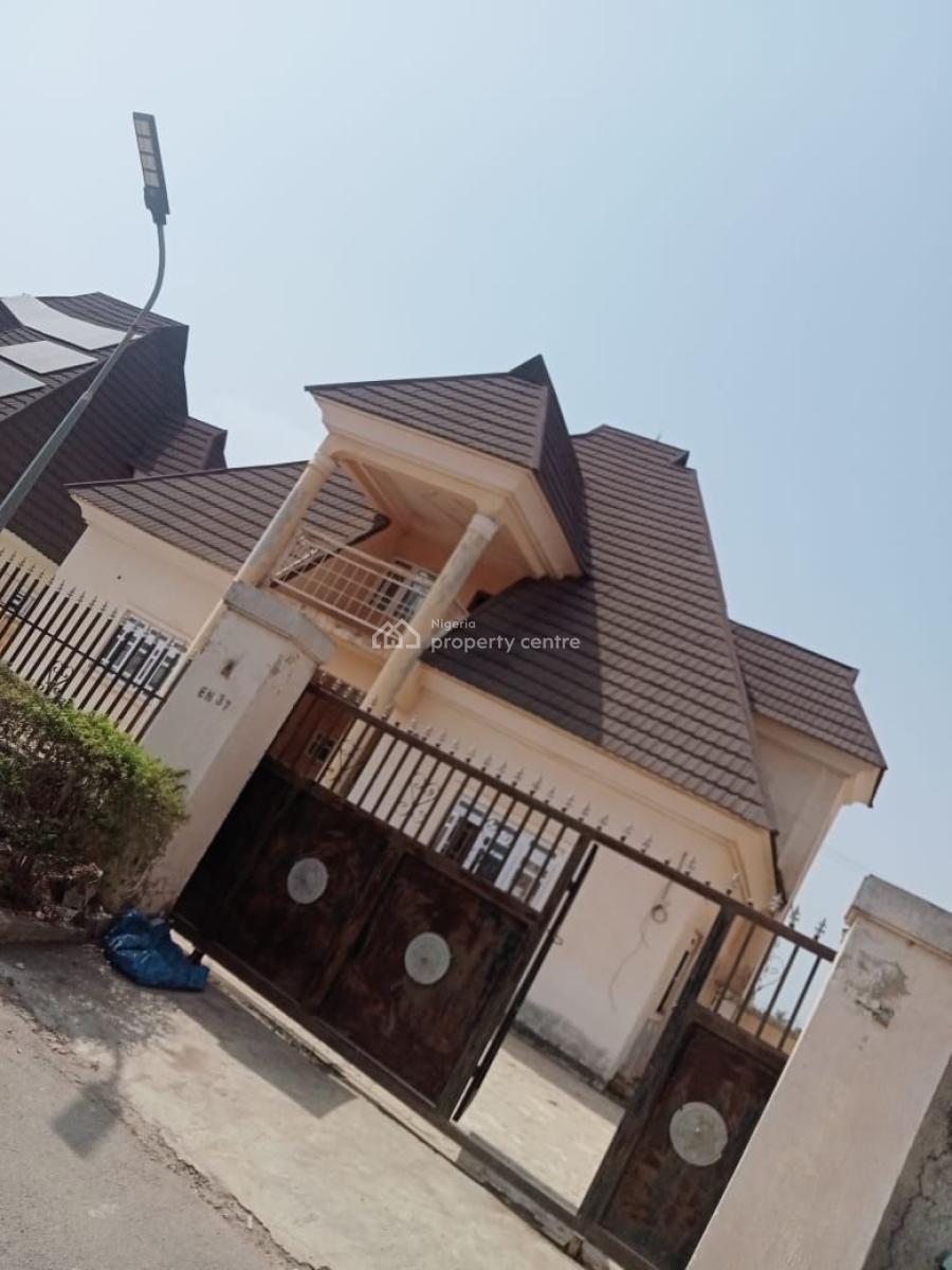 3 Bedroom Penthouse with Attached Bq in an Estate, Around Von Axis Airport Road, Lugbe District, Abuja, Detached Duplex for Sale