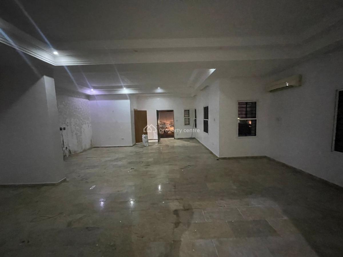 Spacious 4 Bedroom Semi Detached Duplex with 2 Bqs, Lekki Phase 1, Lekki, Lagos, Semi-detached Duplex for Rent