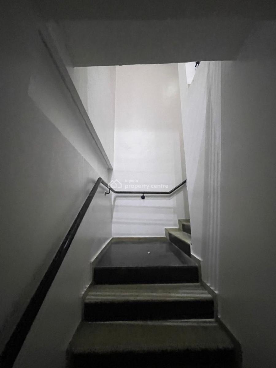 Spacious 4 Bedroom Semi Detached Duplex with 2 Bqs, Lekki Phase 1, Lekki, Lagos, Semi-detached Duplex for Rent