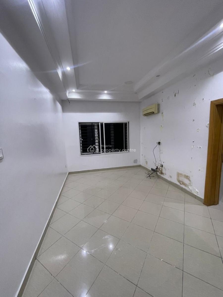 Spacious 4 Bedroom Semi Detached Duplex with 2 Bqs, Lekki Phase 1, Lekki, Lagos, Semi-detached Duplex for Rent