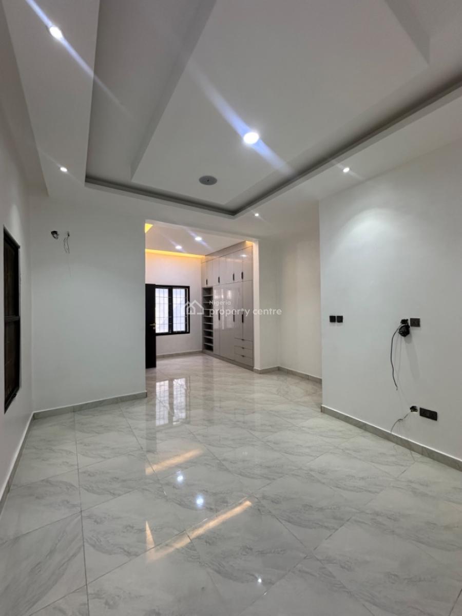 5 Bedroom Semi Detached Duplex, Guzape District, Abuja, Semi-detached Duplex for Sale