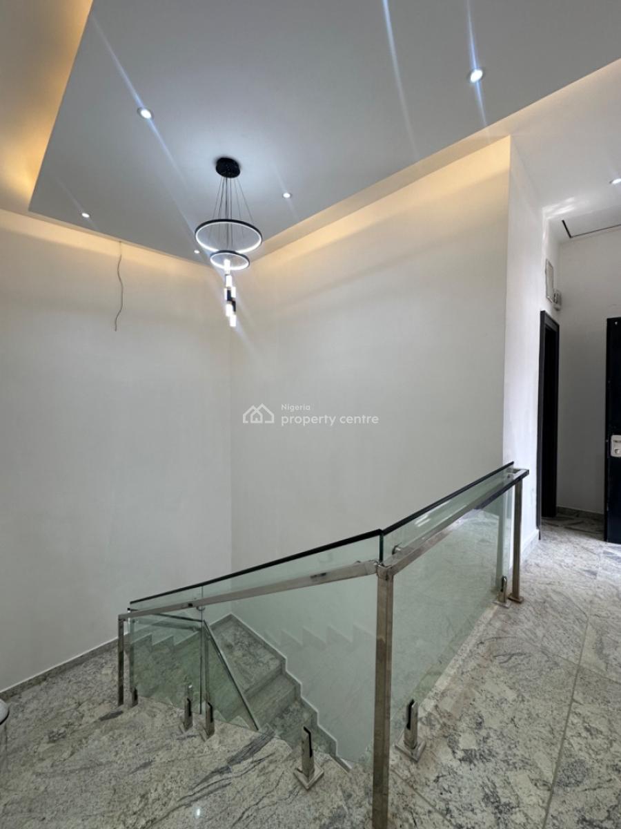 5 Bedroom Semi Detached Duplex, Guzape District, Abuja, Semi-detached Duplex for Sale