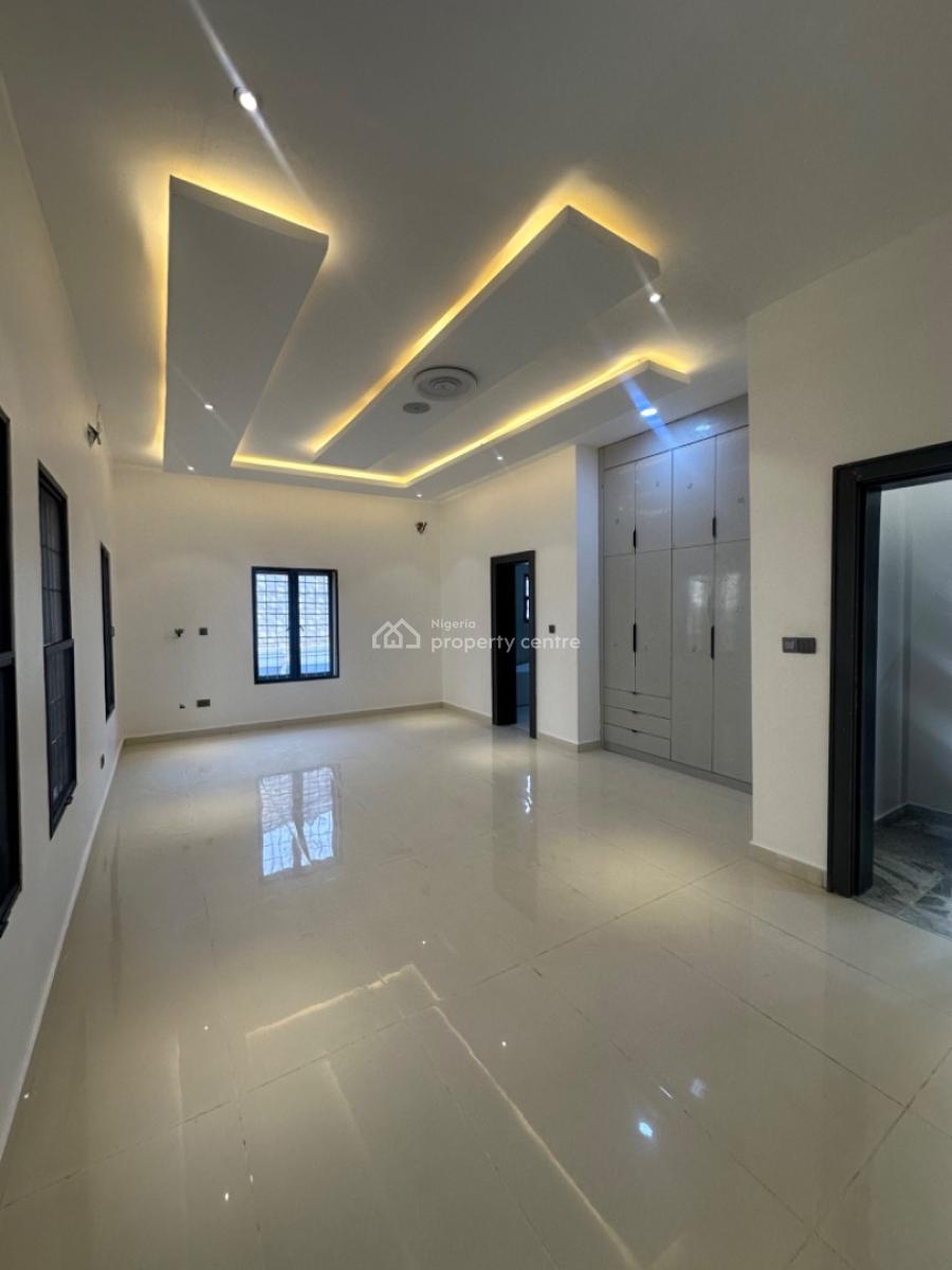 5 Bedroom Semi Detached Duplex, Guzape District, Abuja, Semi-detached Duplex for Sale