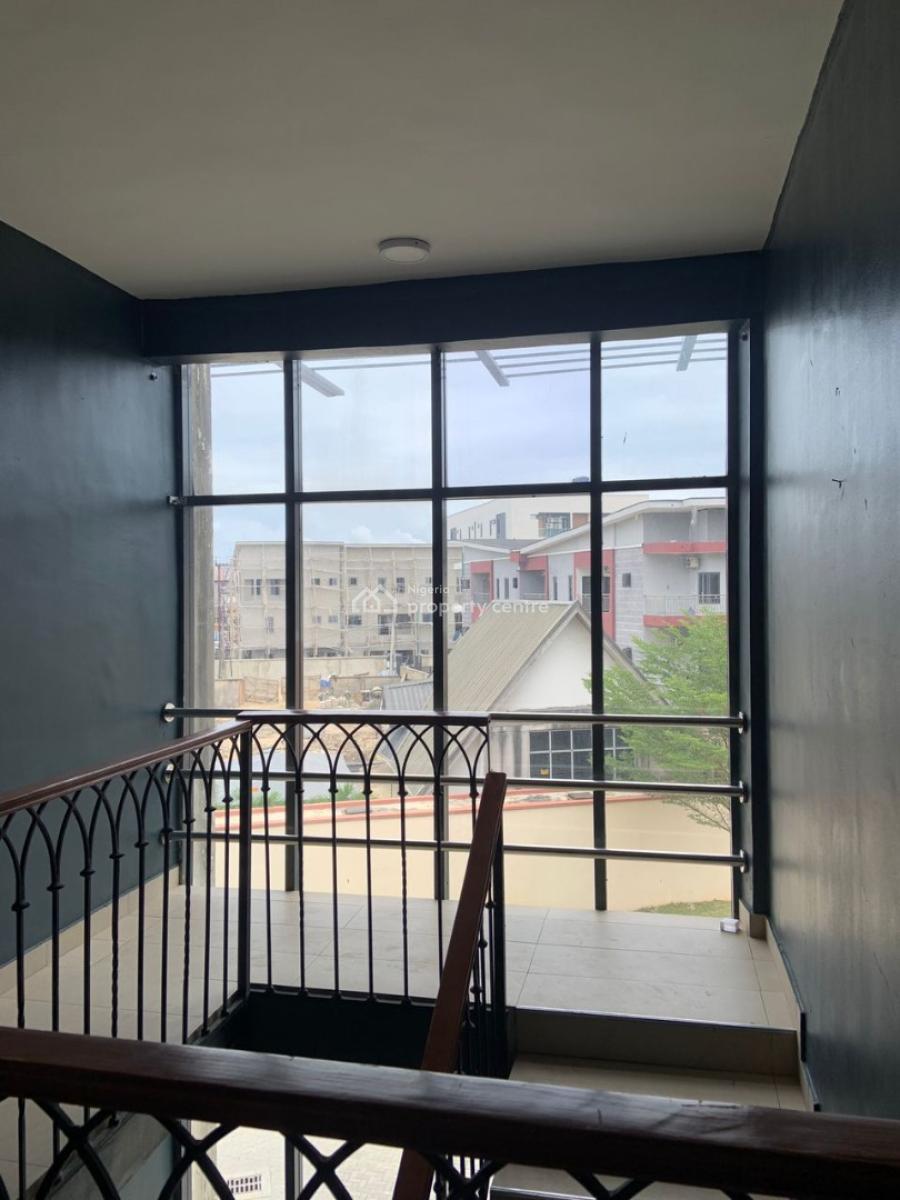 Fully Serviced Luxury 3 Bedroom Townhouse in a Serviced Estate, Ilasan, Ikate, Lekki, Lagos, Flat / Apartment for Rent