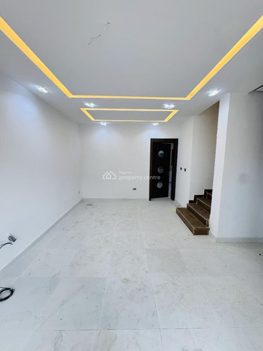 Beautifully Finished 4 Bedroom Terrace Duplex, Lekki Phase 1, Lekki, Lagos, Flat / Apartment for Rent