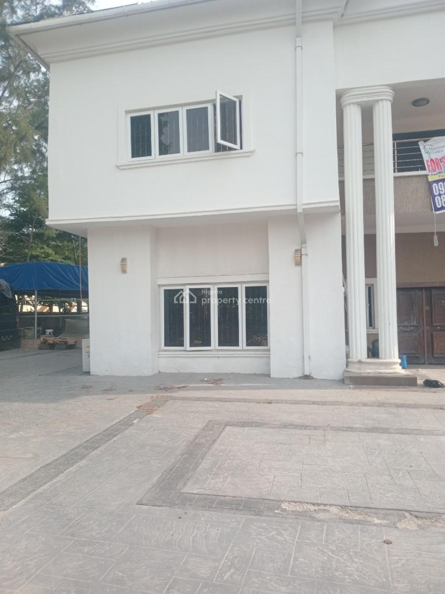 a Luxurious 6 Bedroom Duplex, Chevron Drive Carlton Gate Estate, Lekki, Lagos, Detached Duplex for Sale