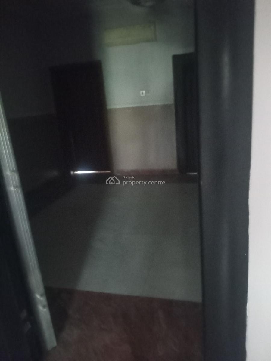 a Luxurious 6 Bedroom Duplex, Chevron Drive Carlton Gate Estate, Lekki, Lagos, Detached Duplex for Sale