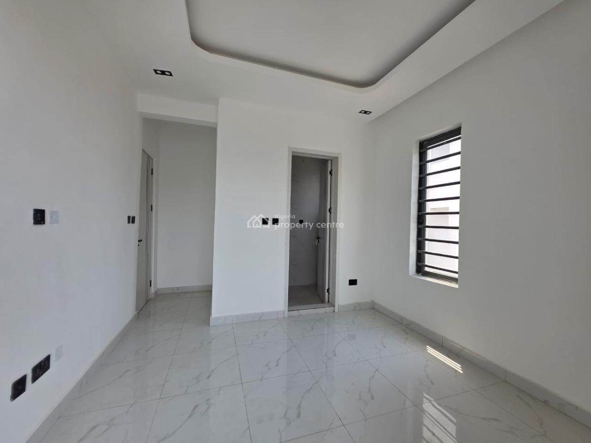 Amazingly Built 2 Bedroom Apartment with Elevator, Ikate, Lekki, Lagos, Flat / Apartment for Sale