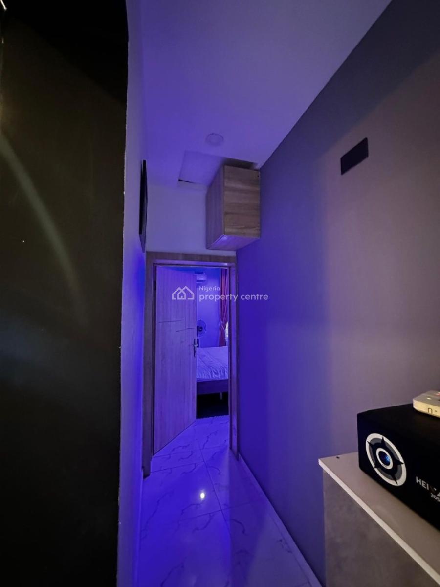 Luxury 2bedroom Apartment,seaview Balcony Available From Today, Lekki Phase 1, Lekki, Lagos, House Short Let