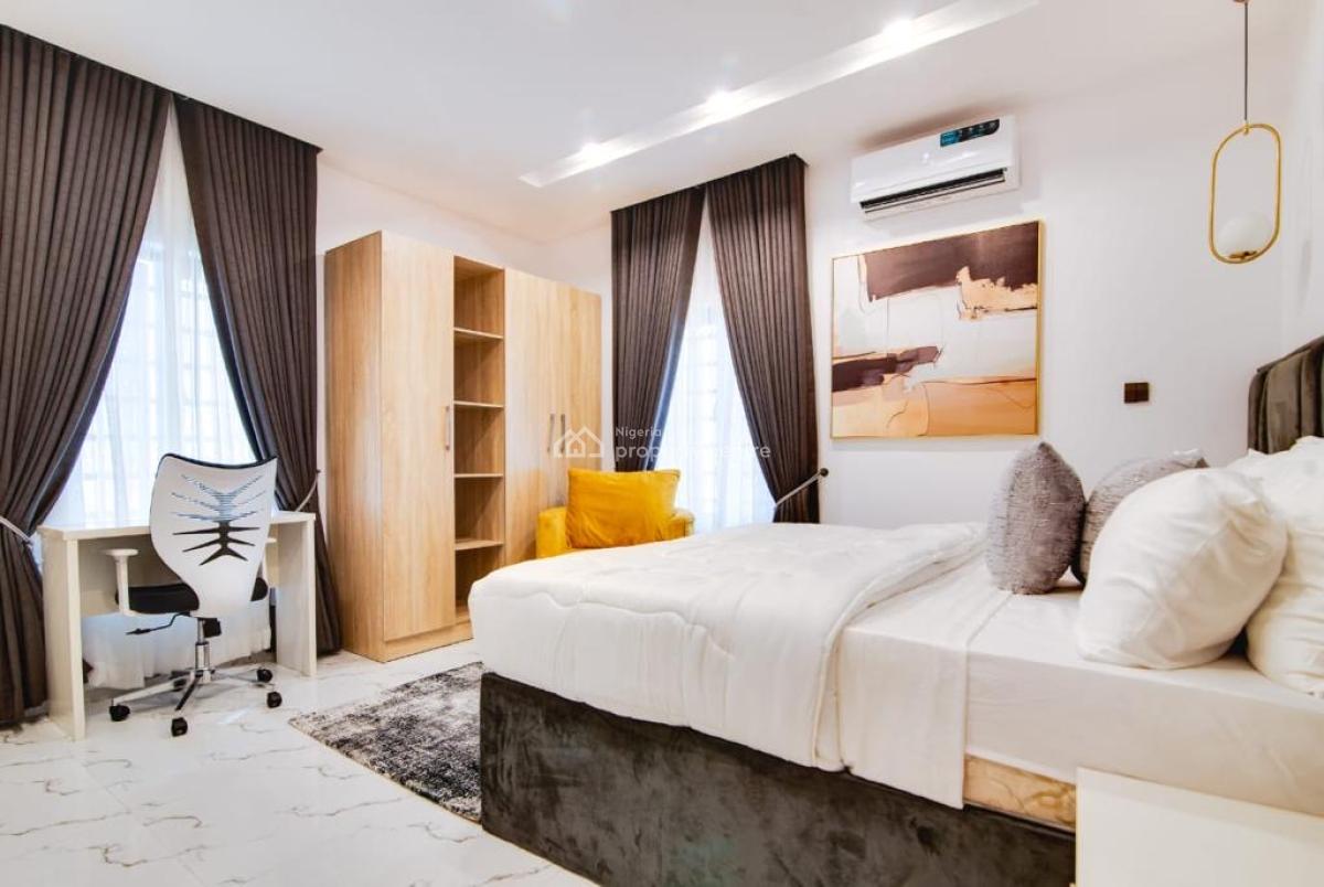 3 Bedroom Luxurious Apartment with Wine Bar, Snooker Swimming Pool & P, Lekki Phase 1, Lekki, Lagos, Flat / Apartment Short Let