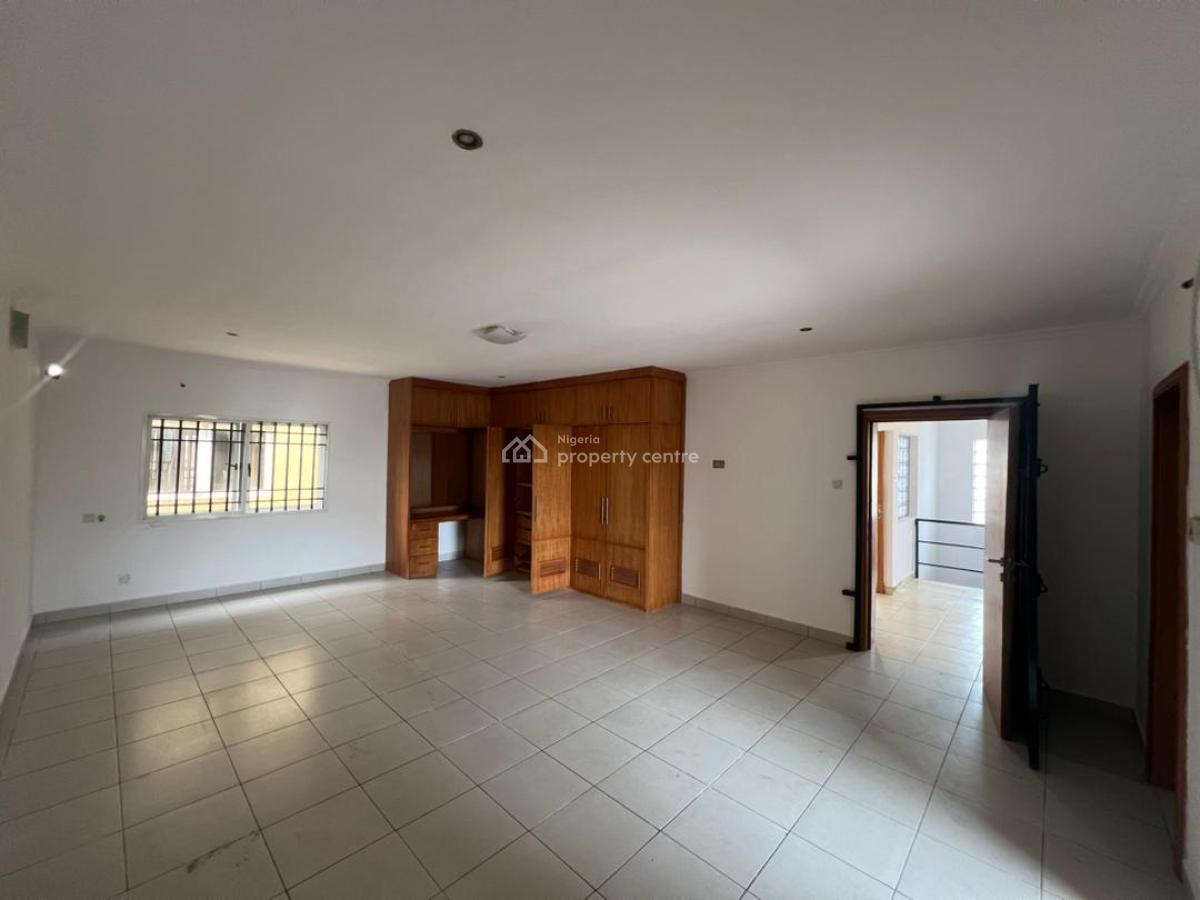 Fully Serviced Massive 3 Bedrooms Maisonette, Bq/ Laudry Room, Lekki Phase 1, Lekki Phase 1, Lekki, Lagos, House for Rent