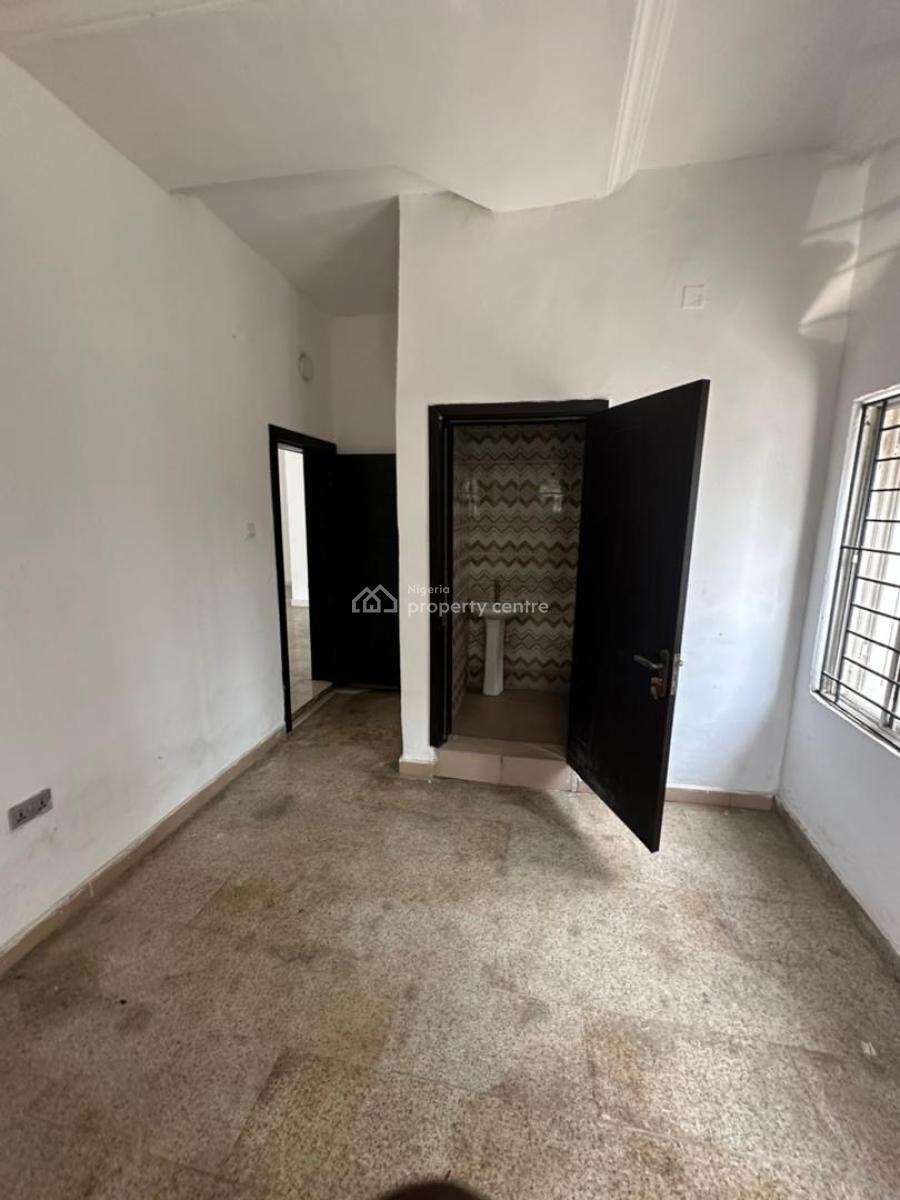Clean 2 Bedroom, Salem, Ikate, Lekki, Lagos, Flat / Apartment for Rent