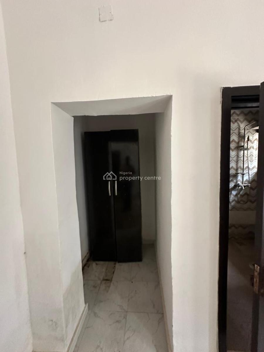 Clean 2 Bedroom, Salem, Ikate, Lekki, Lagos, Flat / Apartment for Rent