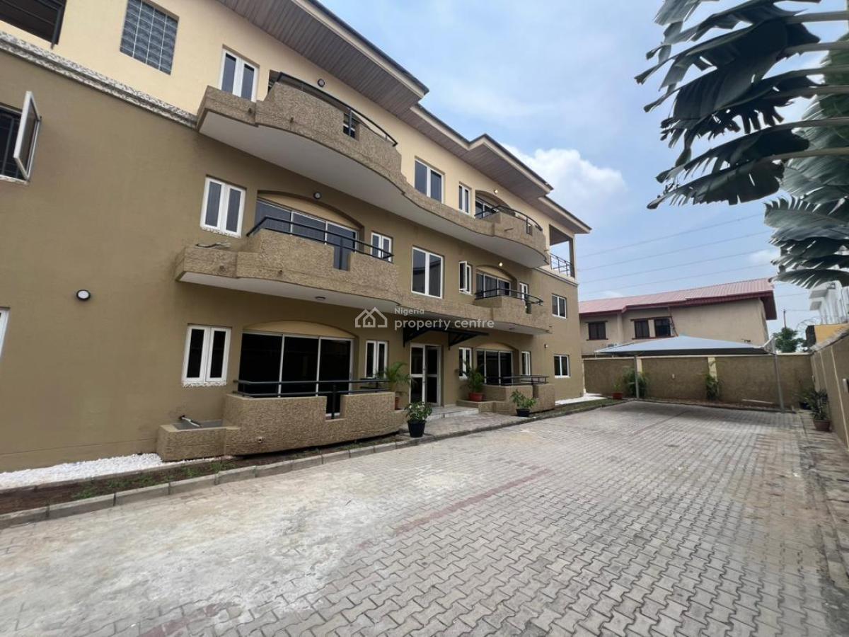 Fully Serviced Massive 3 Bedroom Apartment, Bq/ Laudry Room, Lekki Phase 1, Lekki Phase 1, Lekki, Lagos, House for Rent