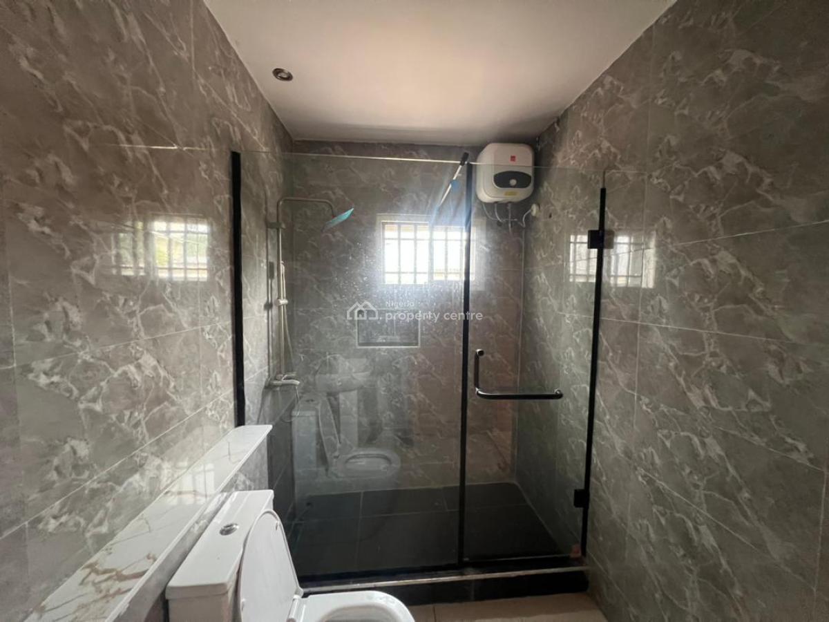 Fully Serviced Massive 3 Bedroom Apartment, Bq/ Laudry Room, Lekki Phase 1, Lekki Phase 1, Lekki, Lagos, House for Rent