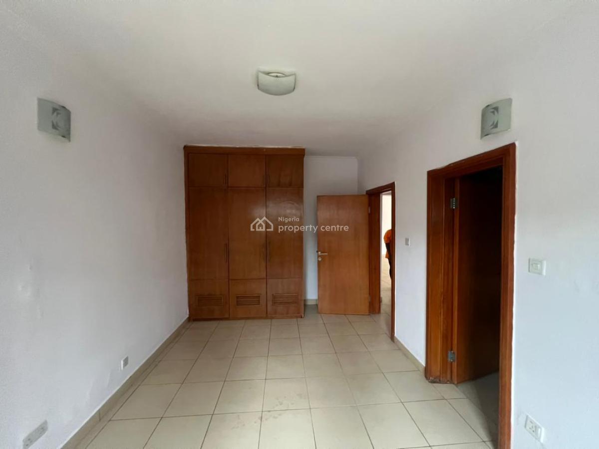 Fully Serviced Massive 3 Bedroom Apartment, Bq/ Laudry Room, Lekki Phase 1, Lekki Phase 1, Lekki, Lagos, House for Rent