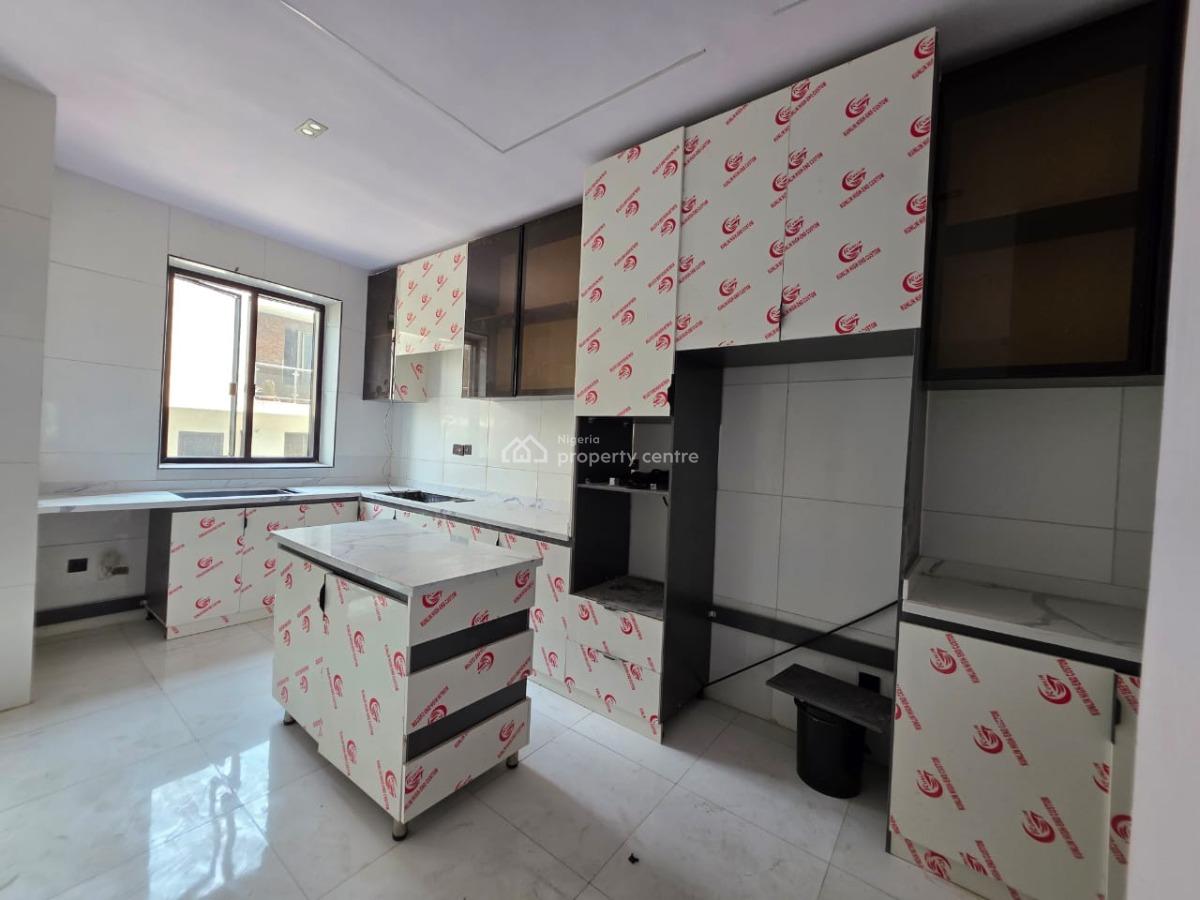 2 Bedroom Apartment with Elevator, Gym, Ikate Elegushi, Lekki, Lagos, Flat / Apartment for Sale